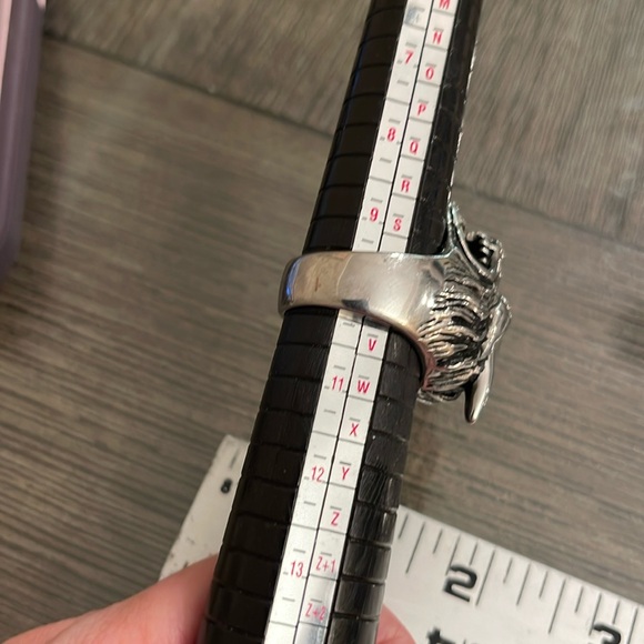 Men’s Wolf Ring Silver-tone Approx Size 10 - Picture 11 of 16